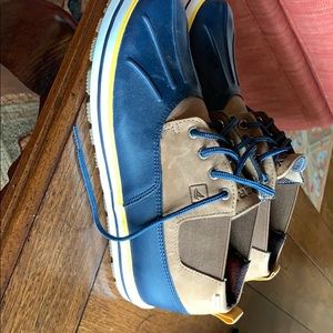 Speedy men’s shoes- never worn
